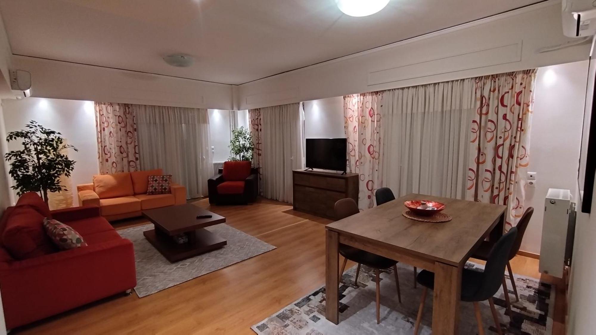 Spacious Flat Ideal For Families Ateny Zewnętrze zdjęcie